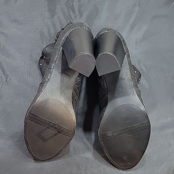 BRAND NEW SIMPLY VERA VERA WANG BOLOGNA WOMEN"S ANKLE-HIGH HEEL BOOTIE - Picture 13 of 15